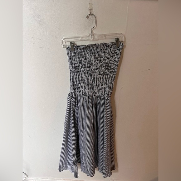 English Factory Dresses & Skirts - English Factory Smocked Strapless Striped Midi Dress Black/White Medium